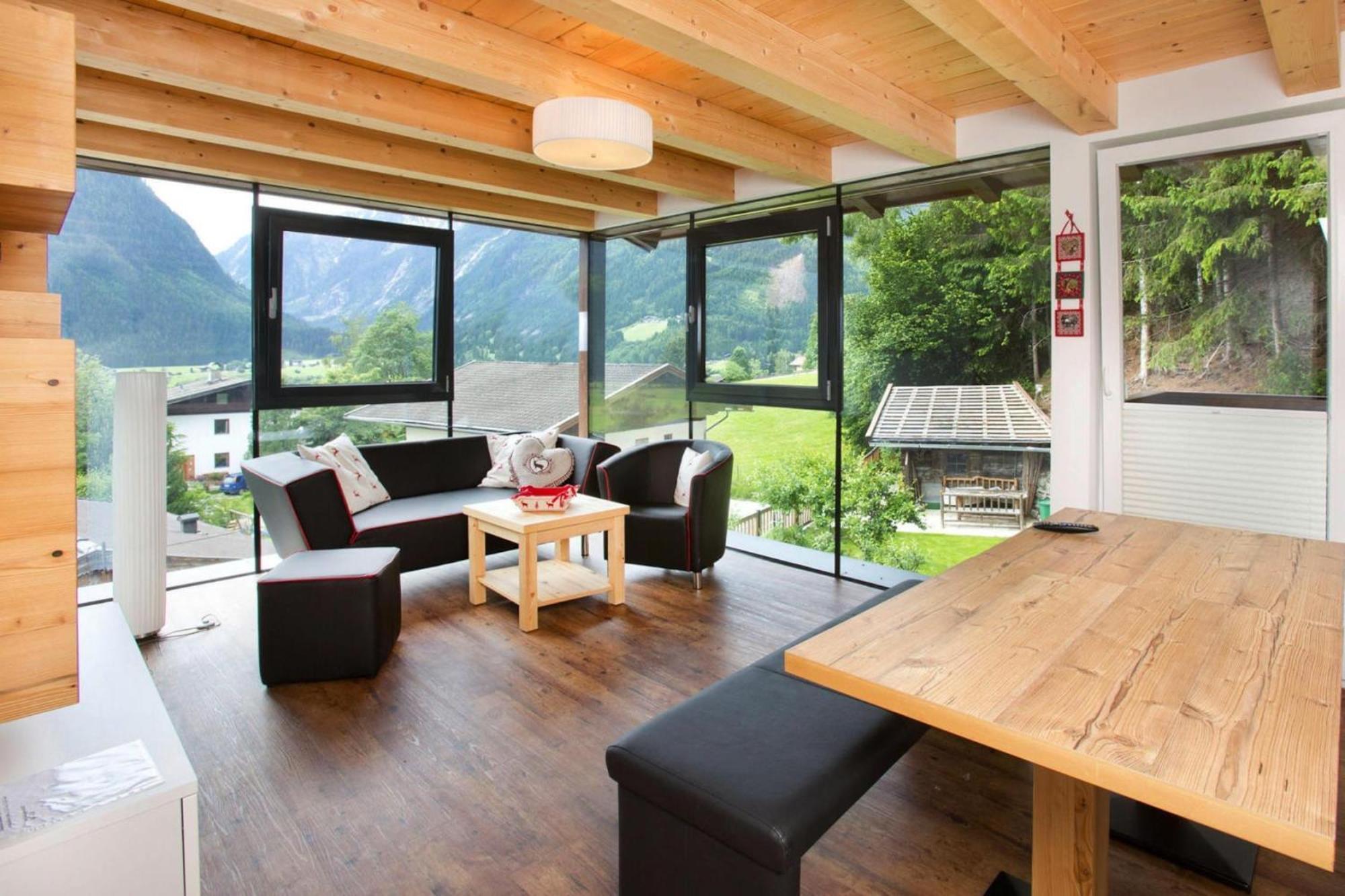 Apartment In Neukirchen With A Balcony นอยเคียร์เชน อัม โกรสเวเนดิเกอร์ ภายนอก รูปภาพ